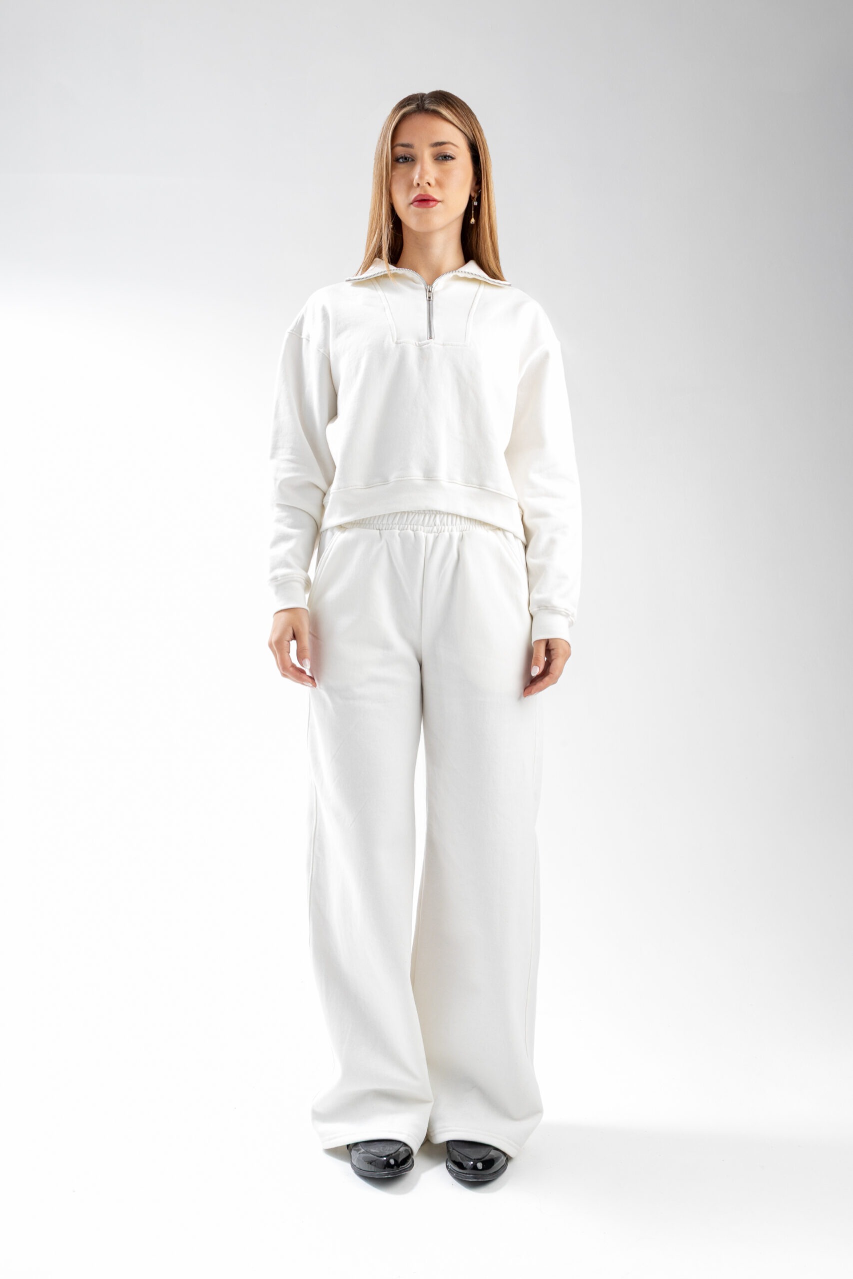 Conjunto Joggins + Buzo Frisado Oriana Natural