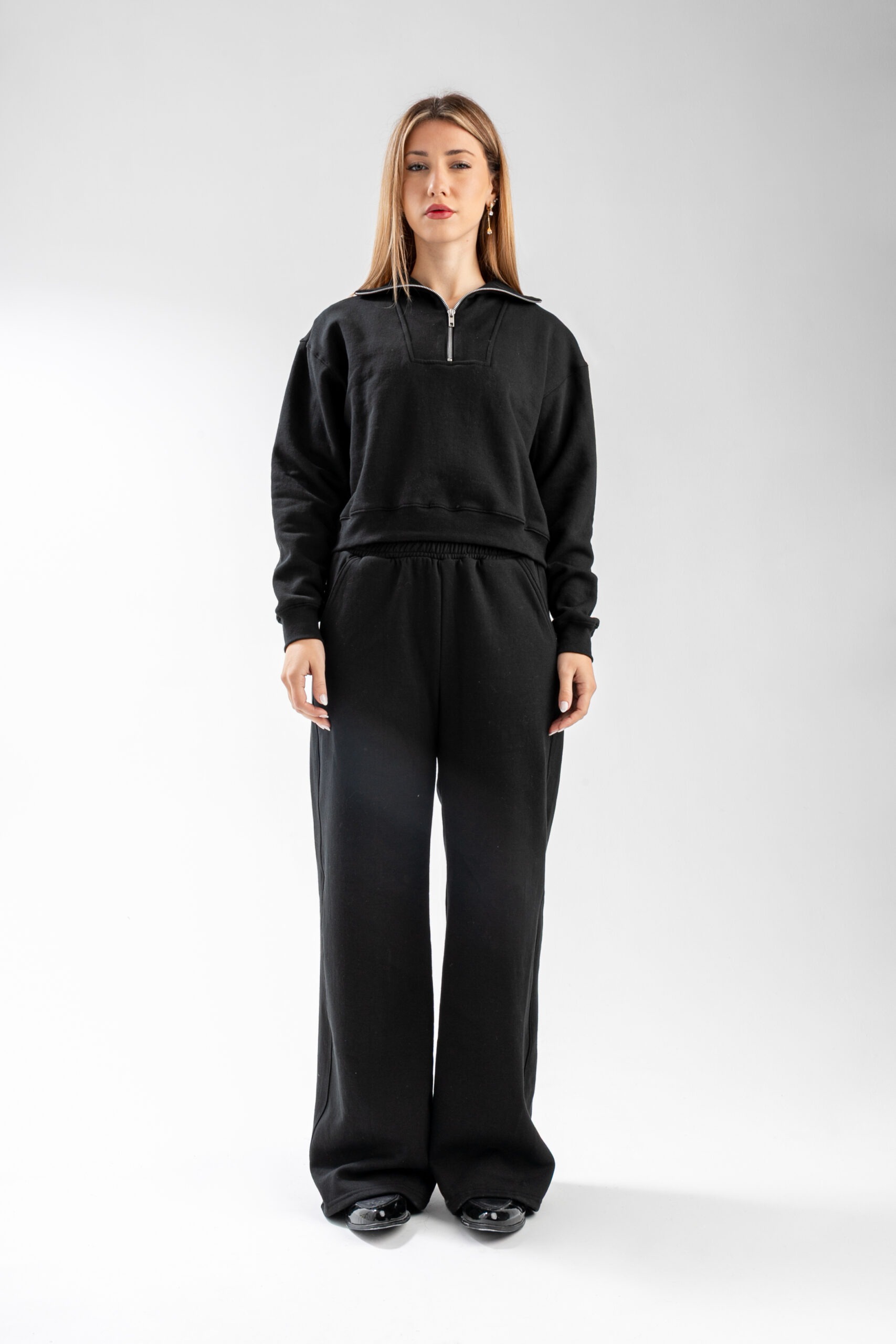 Conjunto Joggins + Buzo Frisado Oriana Negro